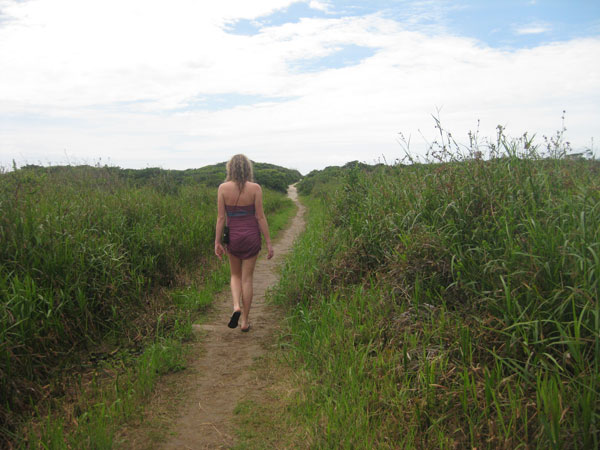 IMG_4272 Walking to the Beach